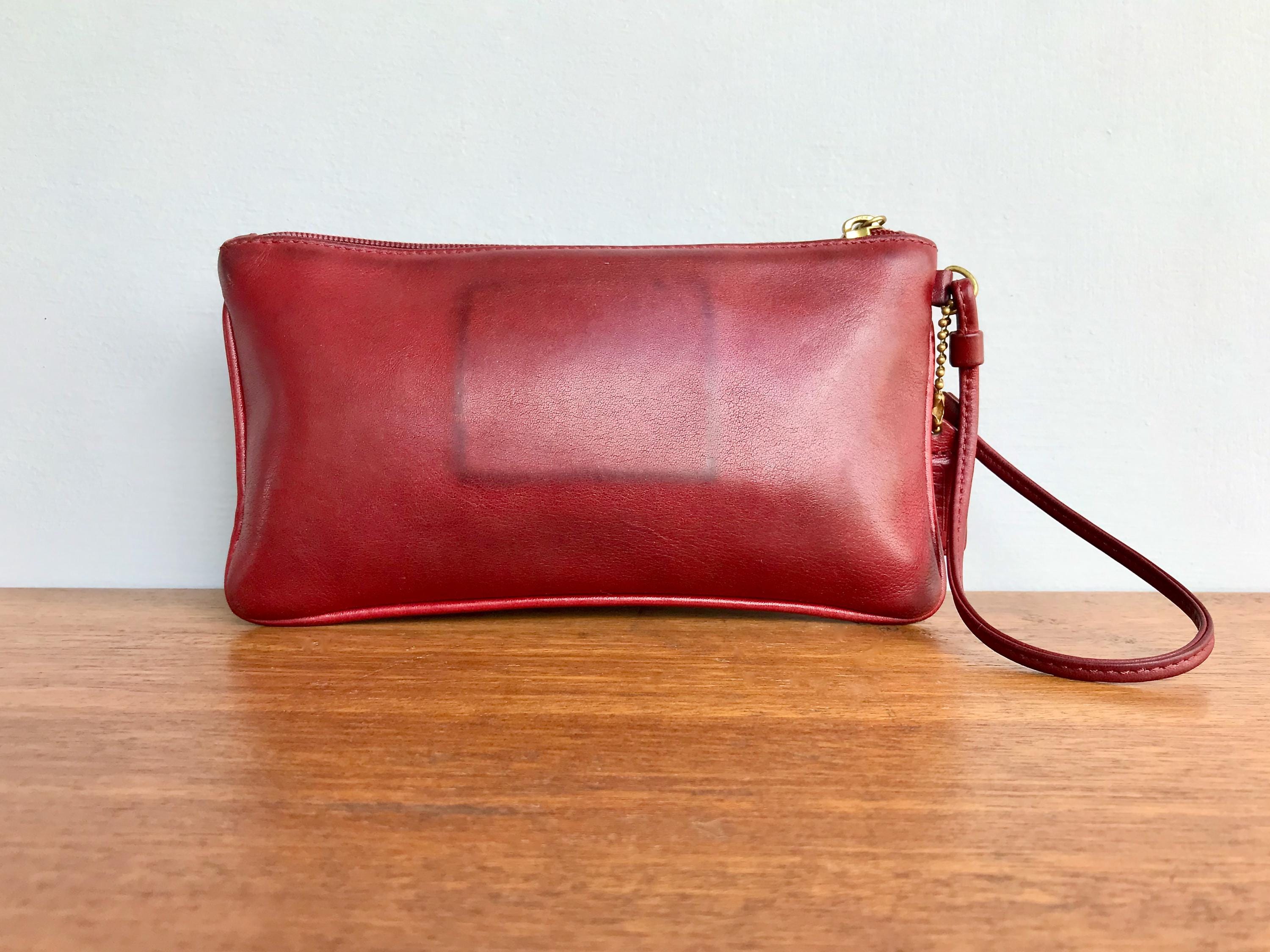 Vintage Y2K Era Coach Wristlet in Burgundy Red Leather - Top