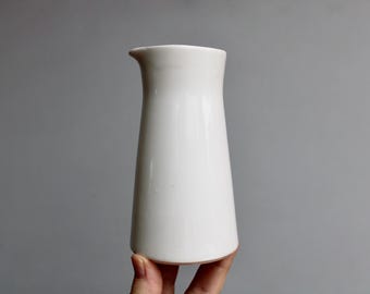1960s Kaj Franck 'Kilta' White Cork-Lidded Pitcher, Original Arabia of Finland Kilta Handleless Milk Jug / Creamer, Minimalist Modern-Design