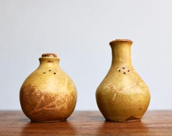 1994 Handcrafted Anna Stoneware Studio Pottery, Mustard Glazed Salt & Pepper, Speckled Ginger Shino Glazed Stoneware, American Modern Design