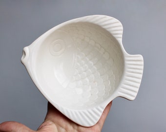 1960 Poppytrail Fish Bowl Metlox - Vernon Poppytrail, Atomic Shape, Mid Century Modern California Pottery, Delightful Charcuterie Addition