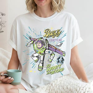 Chemise rétro Comfort® Buzz l'Éclair à l'infini et au-delà, t-shirt Toy Story Pixar Disney, chemise Space Ranger, assorti pour voyage en famille Disneyland image 7