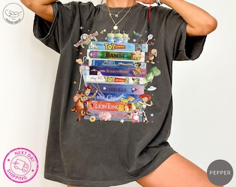 Camiseta Comfort Colors® con estampado de dibujos animados en acuarela, juguetes y amigos, estilo película VHS de los 90, "Tienes un amigo en mí", camiseta moderna para adultos y jóvenes.