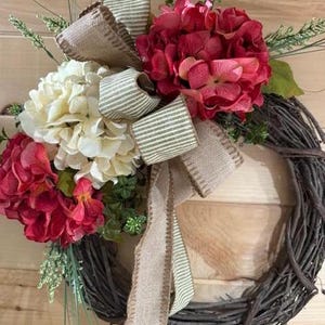 hydrangea and grapevine everyday wreath