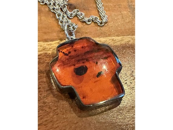 Vintage Fossilized Amber Bugs & Métal Cross View 2