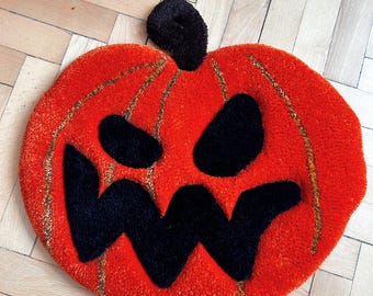 Handmade Pumpkin Tufted Rug / Jack-O’-Lantern Decor / Fall Home Accent / Halloween Carpet