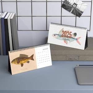 2025 Antique Fish Prints Desk Calendar: Vintage Aquatic Art