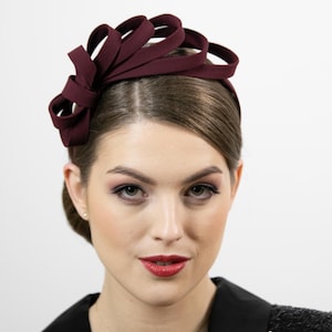 Burgundy red, red wine color stylish headpiece. Red wine fascinator. Red fascinator.  Elegant red wedding fascinator.