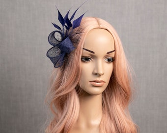 Blauer Feder Fascinator. Marineblauer Fascinator. Hellblauer Fascinator.