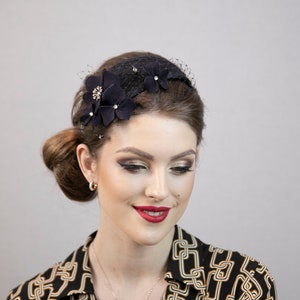 Dark navy blue floral fascinator hat. Blue wedding fascinator.