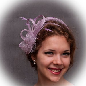 Purple fascinator, lavendel fascinator, lilac fascinator, purple wedding fascinator