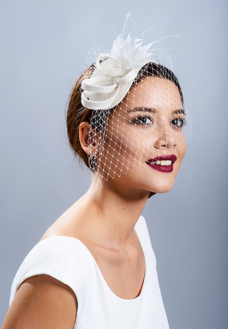 FINGERINSPIRE Braut-Fascinator Mit Vogelkäfigschleier - Goldener Gesichtsschleier Mit Kämmen