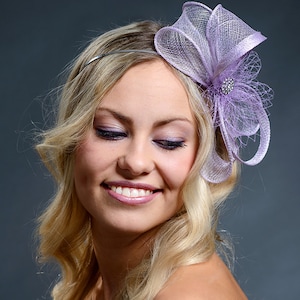 Light purple lovely fascinator for bridesmaids, brides, parties, cute small fascinator for your special occasions