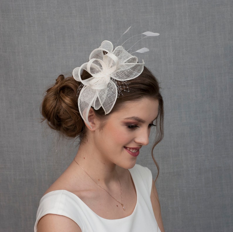 White wedding fascinator with feathers image 6