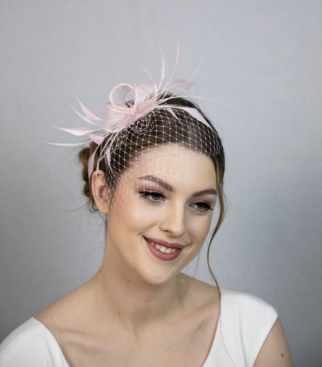 Pale Pink Fascinator. Light Pink Feather Fascinator. Pink Wedding Fascinator. New Style for 2023