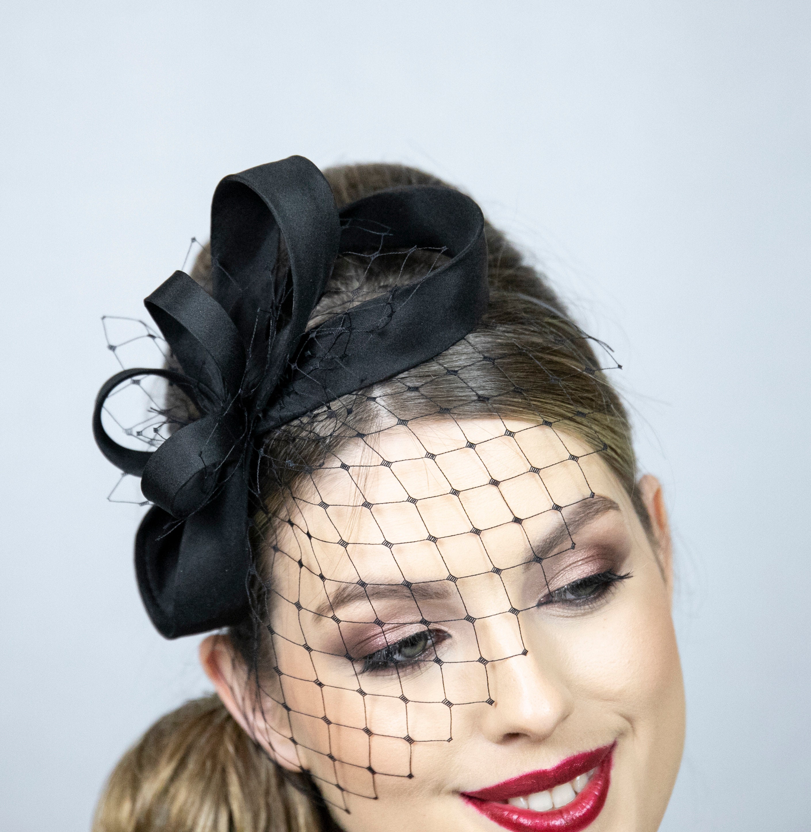 Beloved Millinery Funeral Collection Black Elegant Pillbox Veil Fascinator Geyoga 8 Pcs Fascinator Hat with Veil for Funeral,Black  main image 3