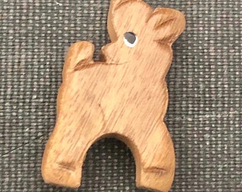 VTG FOLK Art DOG Brooch Pin Sweet Puppy Wood Vintage Pin in great condition