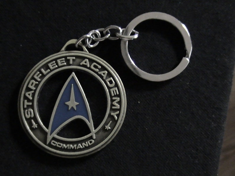 Retro Space 1999 Medallion Keyring