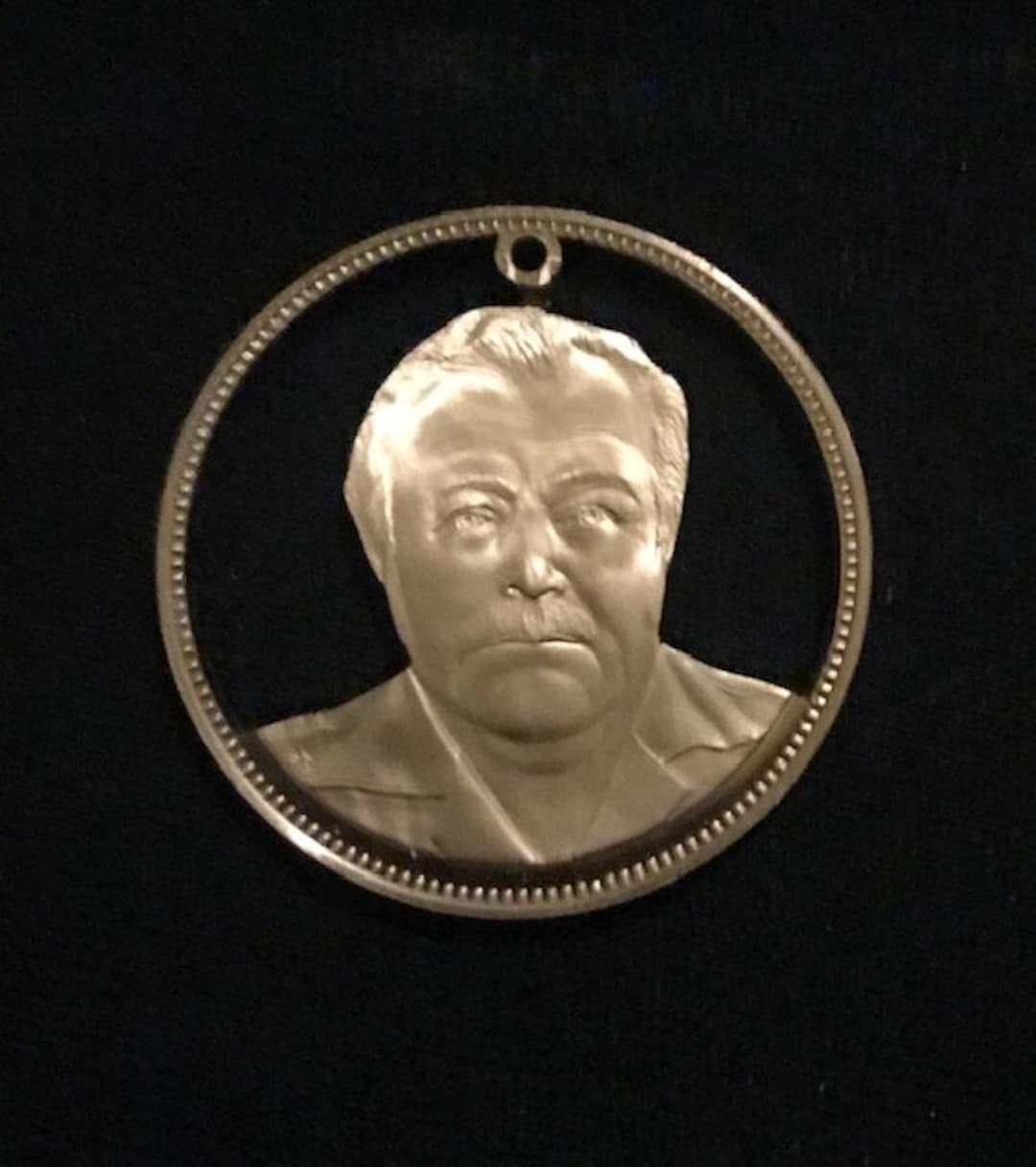 Ernest Hemingway Rare Hand Cut Bronze Medallion Gallery of Great