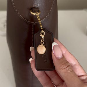 Sea Shell Bag Charm - Sea Shell Purse Charm - Seashell Keychain - Sea Shell Gifts - Ocean Pendant - Beach Keyring - Bag Accessories