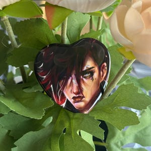 Vi heart badge, Arcane