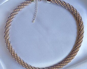 Handmade Imitation Pearl Necklace, Lavender Beadwork, Elegant Beaded Jewelry
