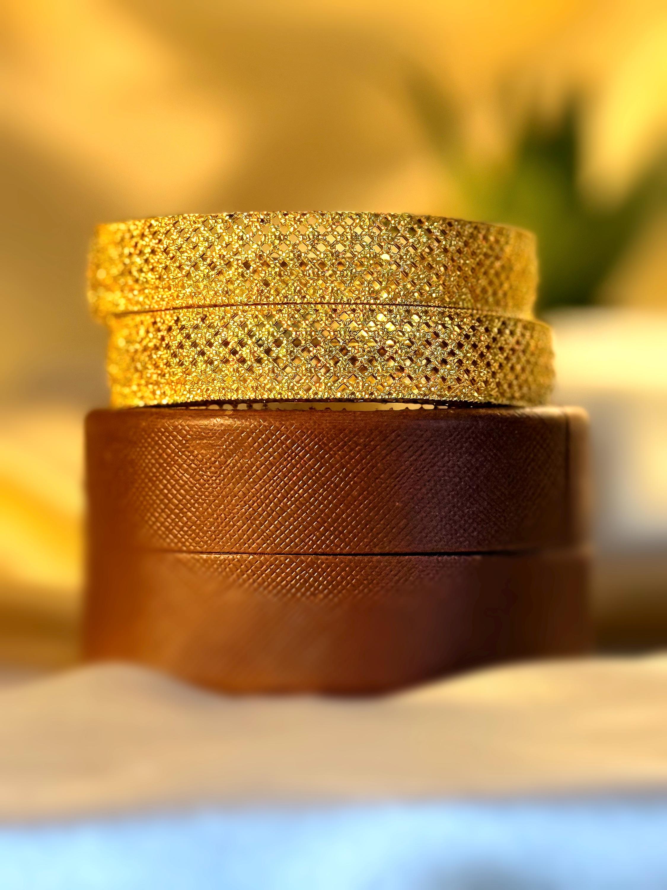 Bracelet Métal Doré Inspiration Ethnique - Occasion En état Neuf, Modèle N°94