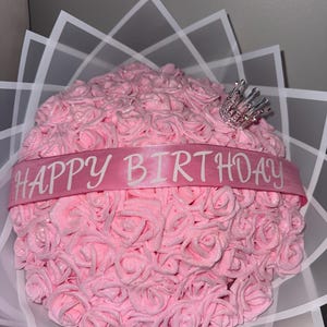 Pink Glitter Eternal Rose Bouquet Perfect for Birthdays, Anniversary’s and Celebrations! Comes in lots of different sizes and colors!