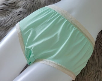 Vtg Hip Hugger Nylon Panty Mint Green Mushroom Gusset Stretch Lace Carole Size 6