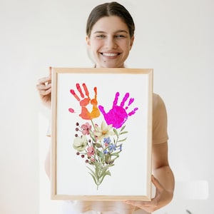 Valentine Mother's day craft handprint art birthday activity floral bouquet grandma flower DIY kids children toddler baby printable keepsake
