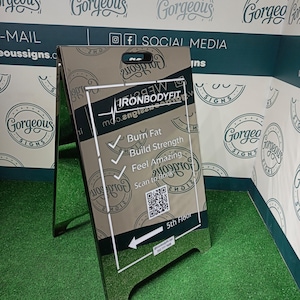 Ein Rahmen-Schild, Sandwich-Schild für Cafés, Benutzerdefiniertes Schild, Ladenschild, Ladenfront-Schild, Gehweg-Schild, Barbershop-Schild, Gehweg-Schild, Ein Brett-Schild