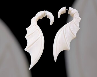 Fake gauge earrings, Wing White Bone ,hand carved, Fancy Craved Feather Cheater