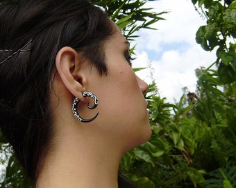 Fake Gauge Earrings, Organic Black Horn, Split Gauge ,Sprial  Earrings ,hand made,tribal style,organic,naturally