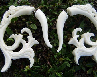 Fake gauge earrings ,Hand Craved ,Natural White Bone ,Split Gauge Earrings ,Flowing Flower,naturally, Organic, Floral