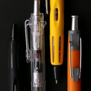Tombow AirPress 0.7mm Pressurized Ballpoint Pen – Writes Upside Down, on Wet Paper – Durable Design – Ideal for Outdoor & Professional Use