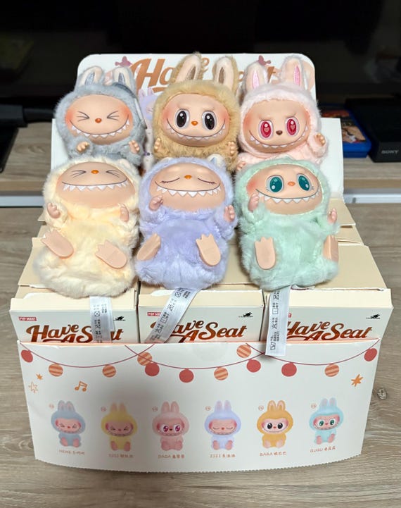 Popmart THE MONSTERS 2種セットlabubu