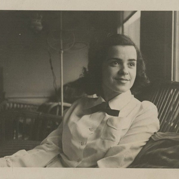 Original Vintage Photo Snapshot Woman Looking Away From Camera 1940s
