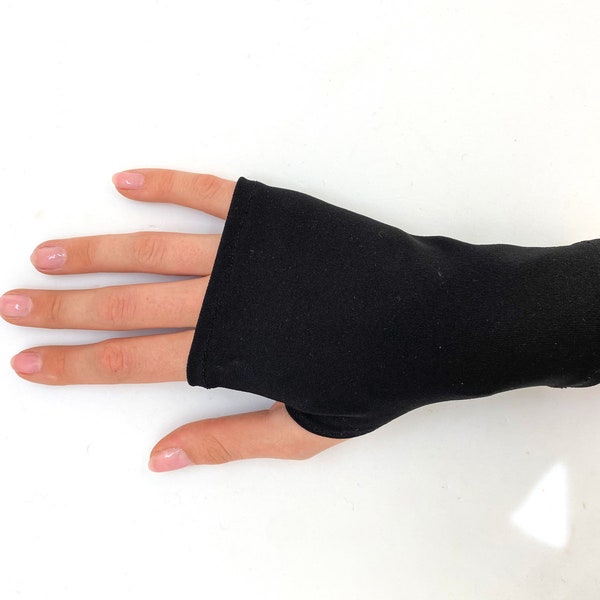 SPF 50 Black or White Stretch Fingerless Gloves. One Size Fits All.