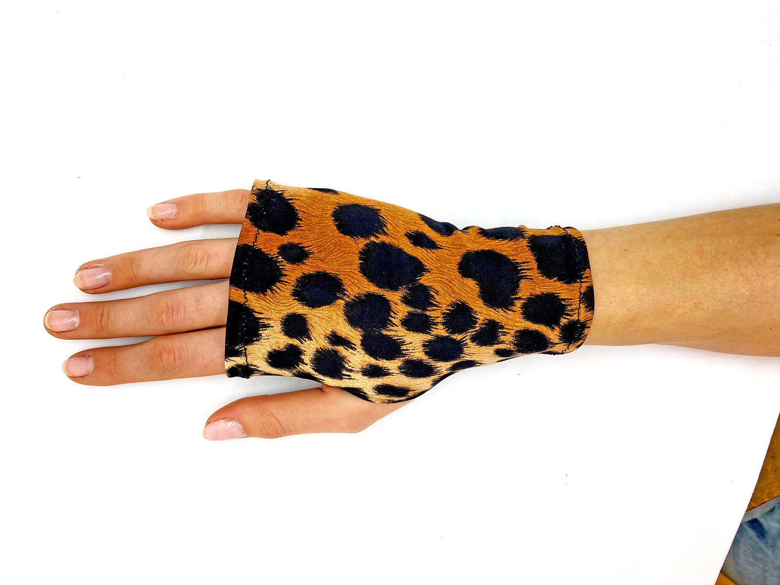 Animal Print Fingerless Gloves. Vintage Influence. One Size - Etsy Ireland Animal Print Fingerless Gloves. Vintage Influence. One Size - Etsy Ireland