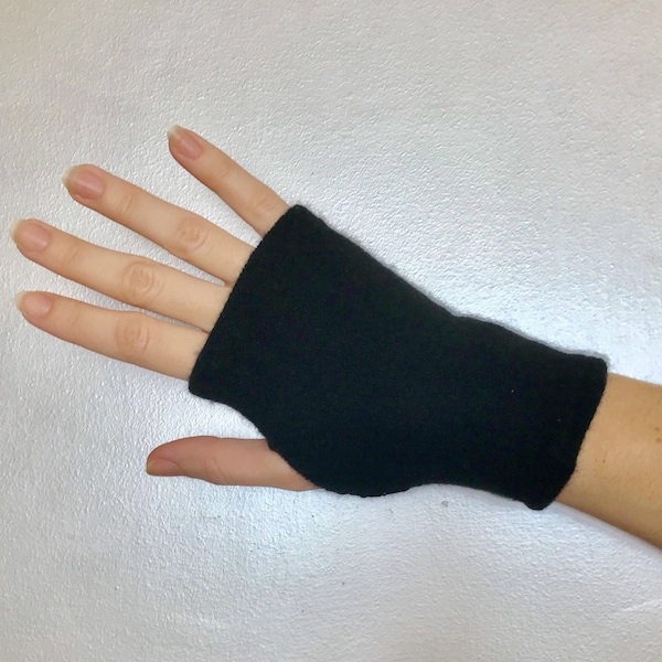 100% Cashmere Black Fingerless Gloves  Vintage Influence. One Size Fits All.