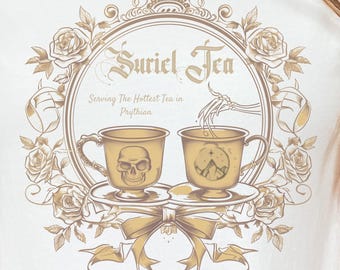Vintage Suriel Tea Co Shirt - Kuschliges Booktok T-Shirt für Buchliebhaber & Clubtreffen - Perfektes Merch Geschenk