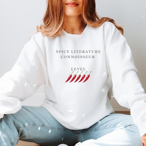 Bluza z kapturem Spicy Literature Connoisseur, zabawny strój książkowy dla czytelników Smutty Fantasy, przytulny prezent dla miłośników książek