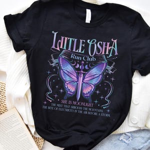 Quicksilver Kingfisher-T-shirt Quicksilver Book door Callie Hart Bookish Apparel Merch Saeris Fane Little Osha Shirt Romantasy-shirt