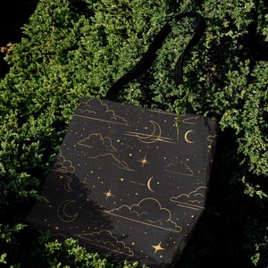 Borsa tote celeste, borsa tote intrecciata con costellazioni dorate per regali astrologici, perfetto accessorio per il mondo accademico oscuro