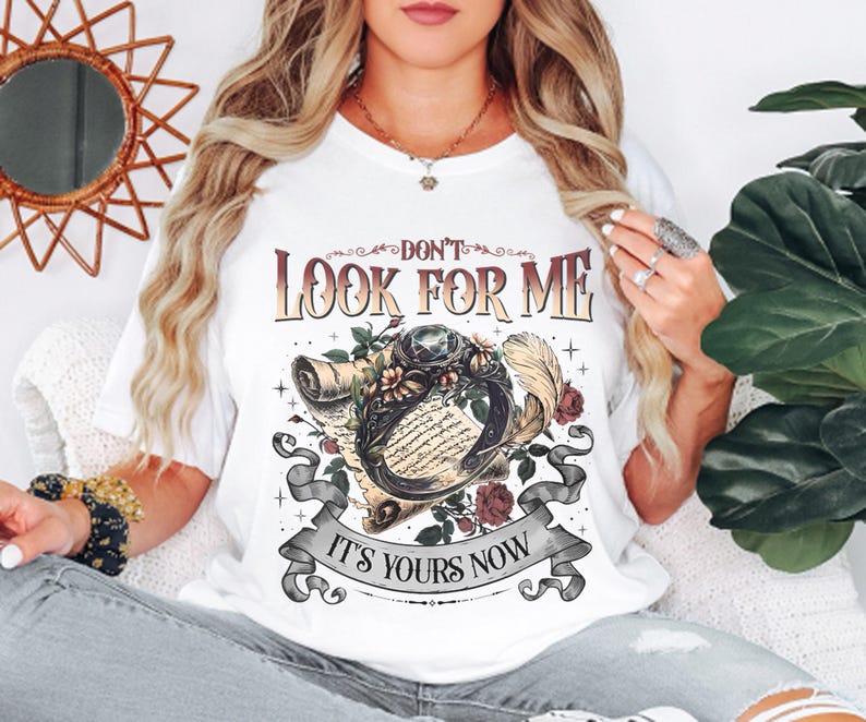 a woman wearing a t - shirt that says, don't look for me