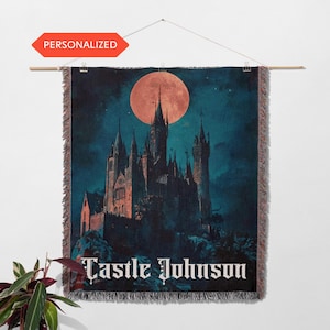 Couverture tissée château personnalisée tapisserie gothique médiévale Cadeau personnalisé pour lui ou elle Couverture fantaisie Castlecore