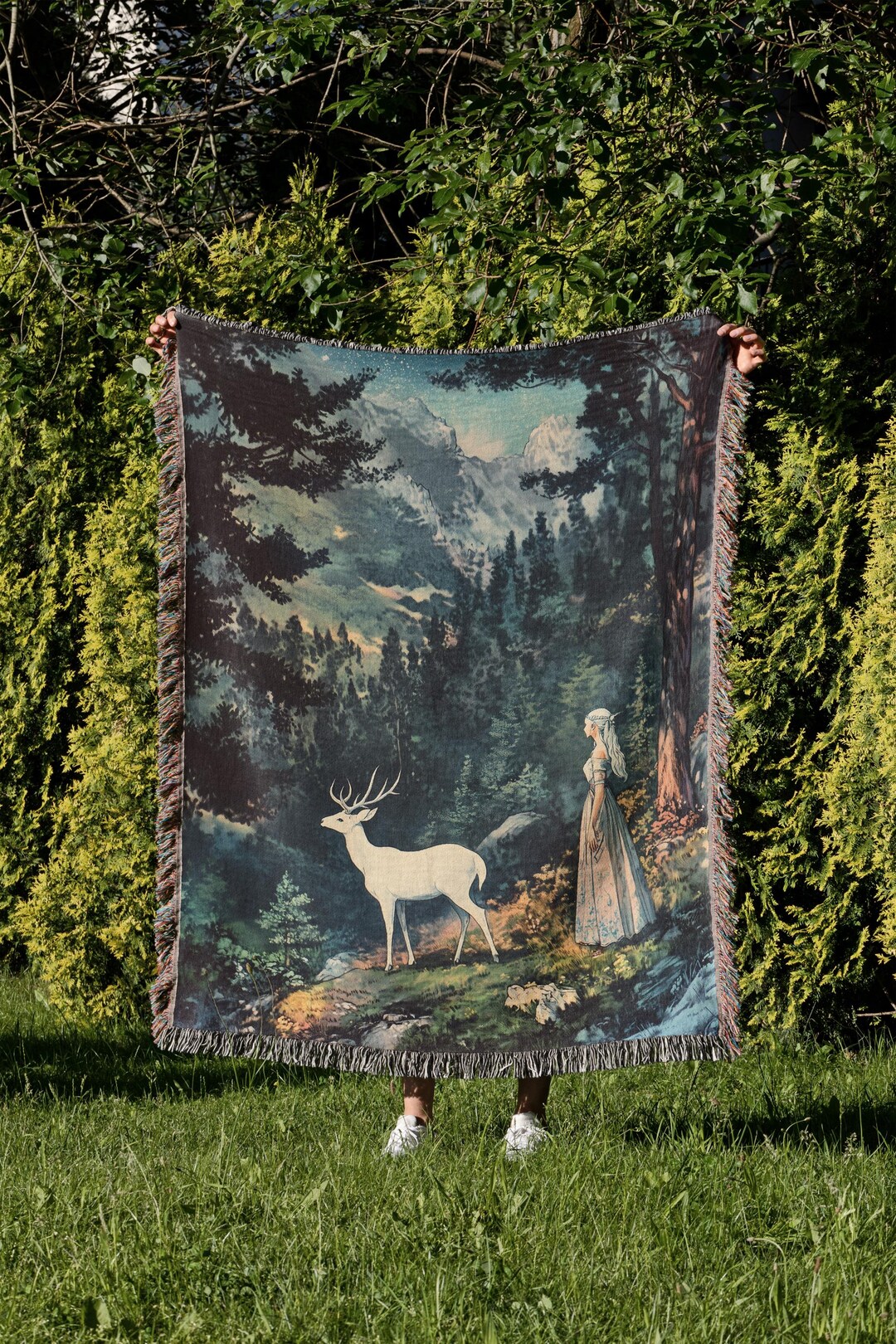 Throne of Glass Woven Blanket Fantasy Throw for Book Lovers Cozy