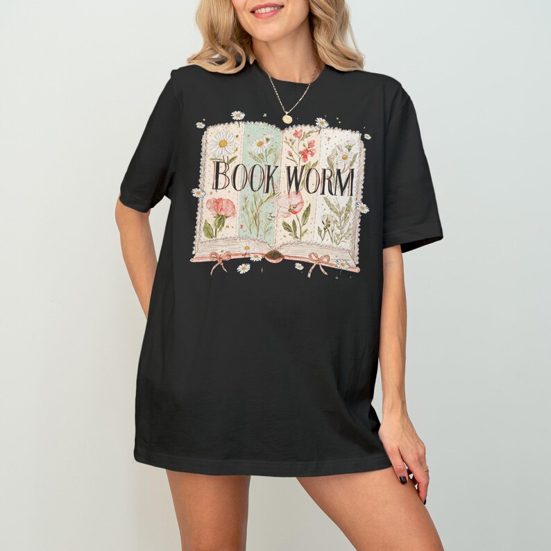 Book Worm Shirt, Cute Floral Vintage Book Lover Graphic Tee, Cozy Reading T-shirt, Gift for Readers, Literary T-shirt, Library Lovers