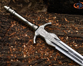 Espada Dark Moon de metal completo de 40" de Dark Souls, cosplay de Dark Souls, regalo para él, réplica de espada grande Moonlight inspirada en la espada.