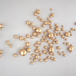 Gold Leaf Wall Spheres - Abstract Elegant Orb Installation Art for Home Interior Design or Office with or without Template