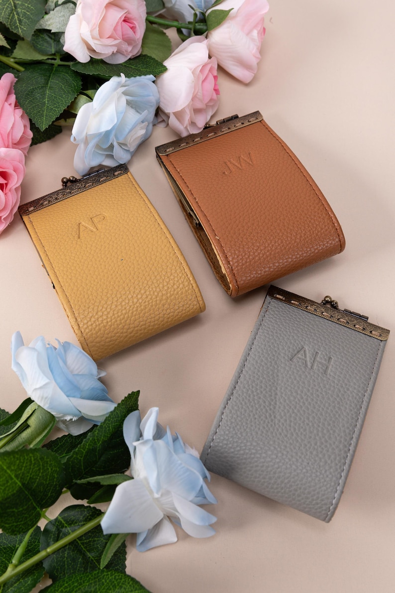 Personalized Card Wallet Kiss Lock Card Pouch Clasp Wallet Travel Leather Wallet Bridesmaid Gifts Gift for Her 15 Colors group